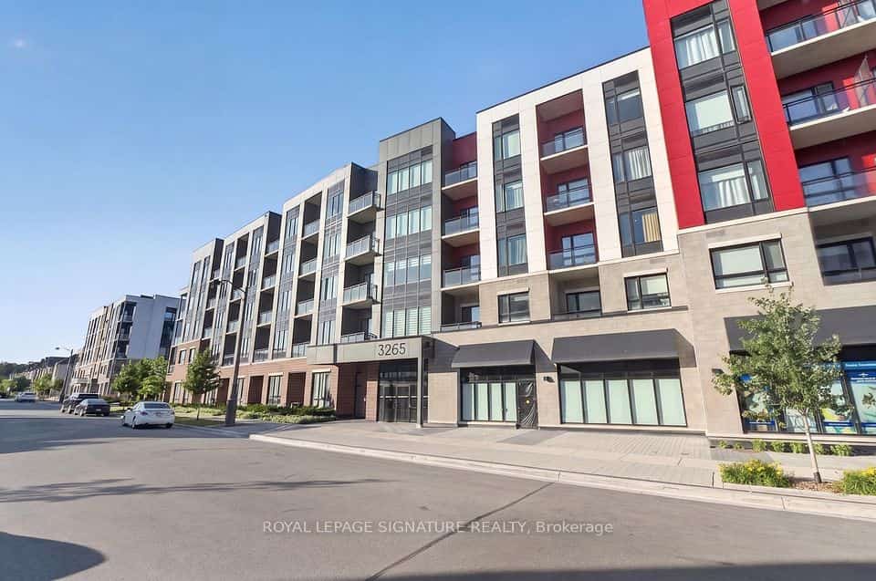 3265 Carding Mill Trail #206, Oakville, ON L6M 1S1