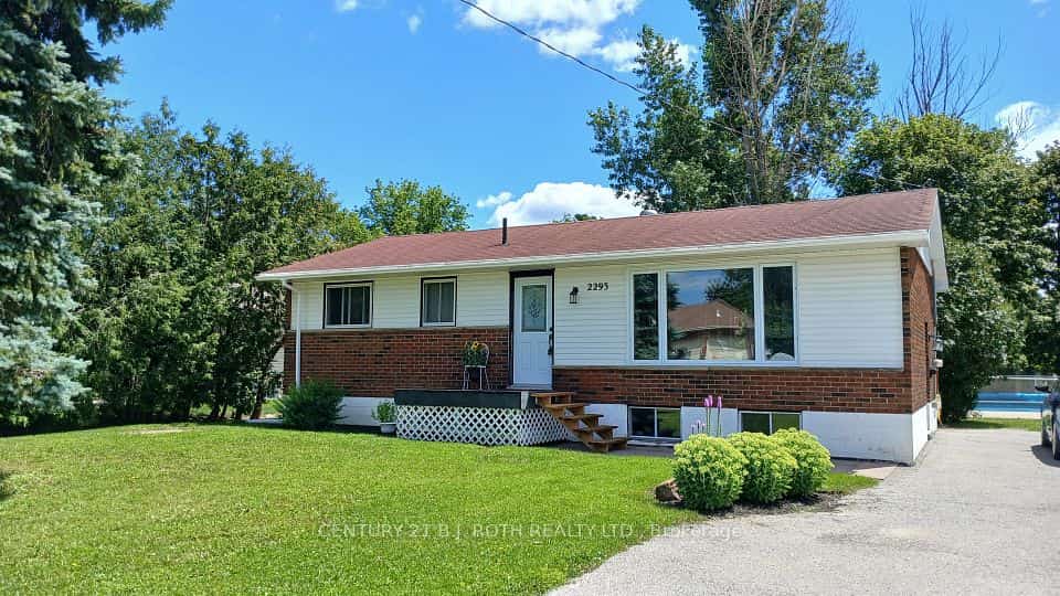 2293 Victoria Street, Innisfil, ON L9S 1J9