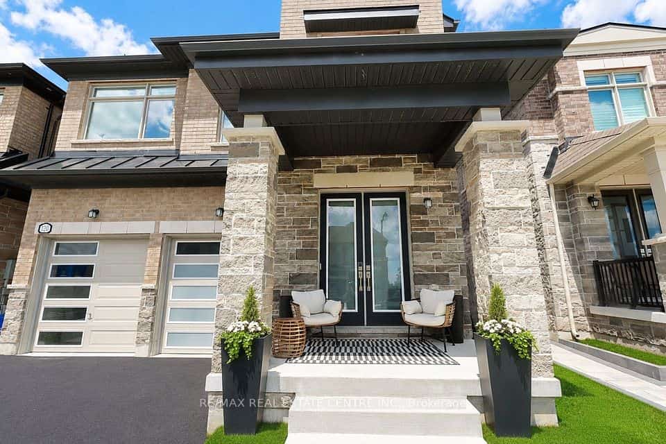 120 Busato Drive, Whitchurch-Stouffville, ON L4A 4V6