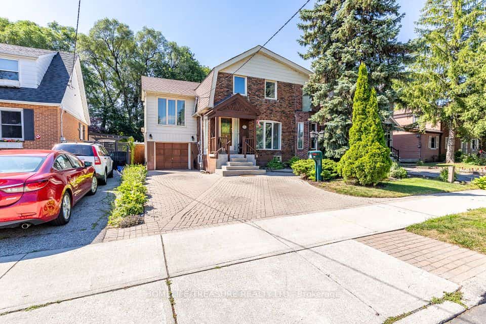201 KING Street, Toronto, ON M9N 1L8