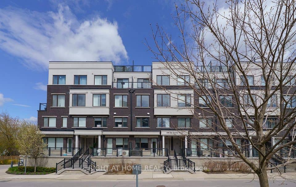 200 Alex Gardner Circle, Aurora, Aurora