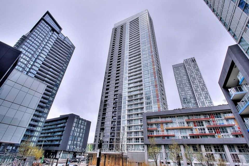 85 Queens Wharf Road #312, Toronto, ON M5V 0J9