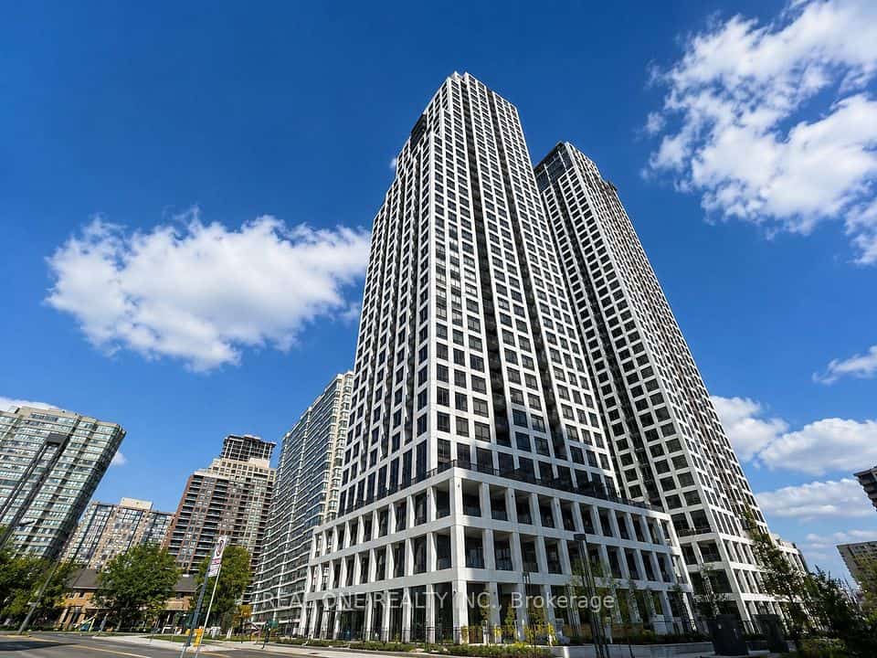 36 Elm Drive W #3008, Mississauga, ON L5B 0N3
