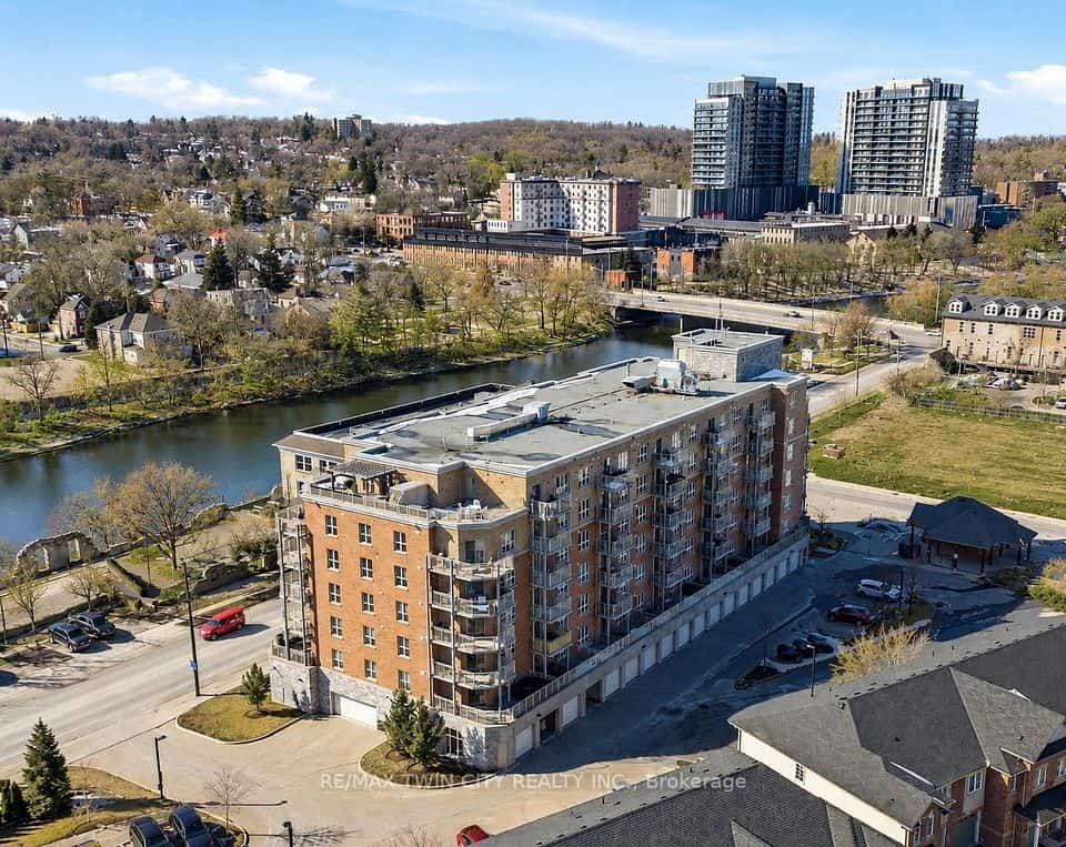 155 Water Street S #306, Cambridge, ON N1R 3E3