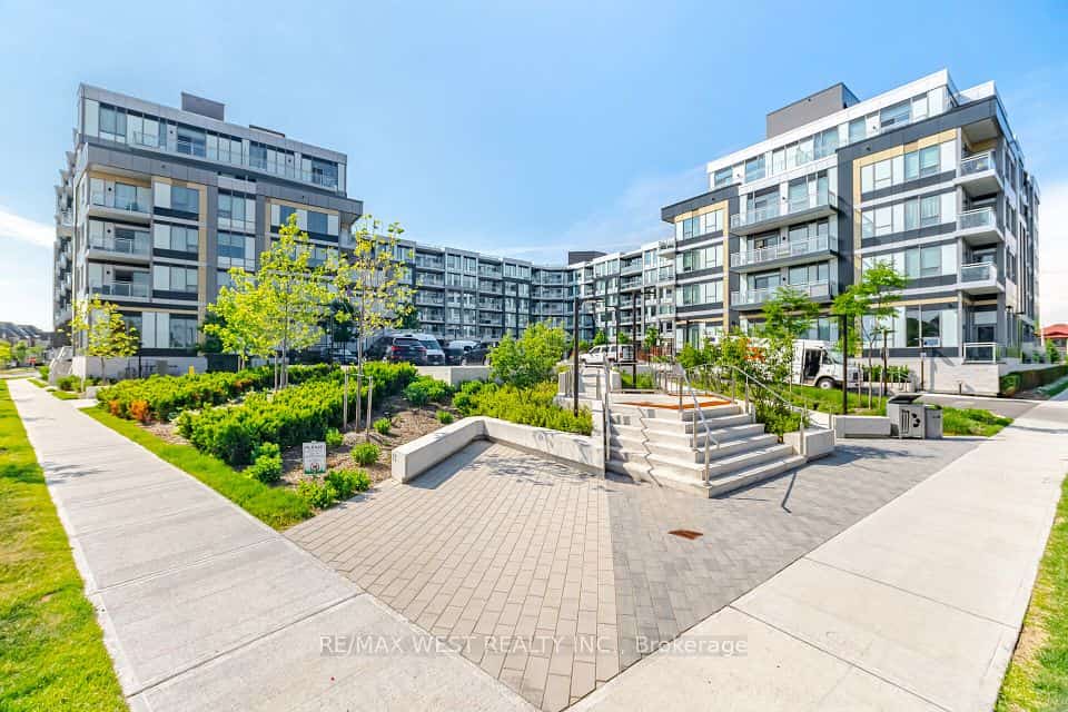 2501 Saw Whet Boulevard #119, Oakville, ON L6M 5N2