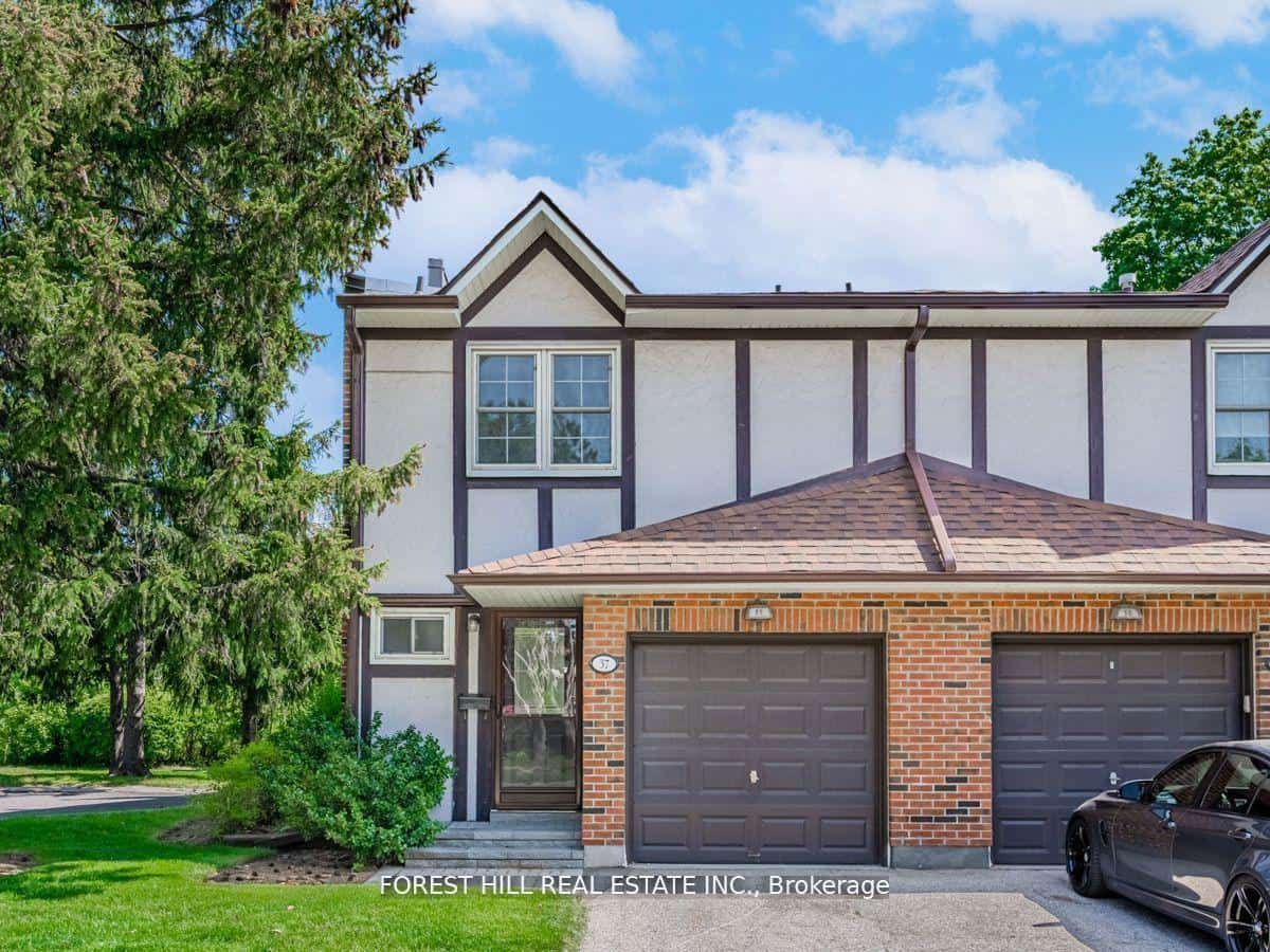 2120 Rathburn Road E #37, Mississauga, ON L4W 2S8