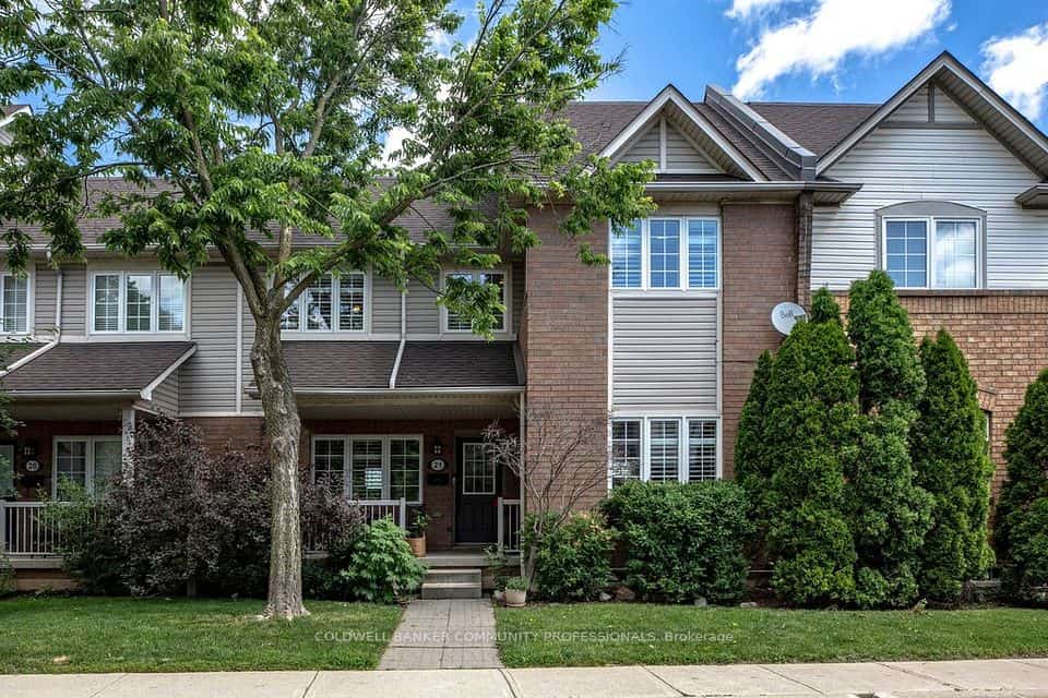 100 Beddoe Drive #21, Hamilton, ON L8P 4Z2