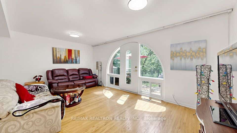 10 Esterbrooke Avenue #59, Toronto, ON M2J 2C2