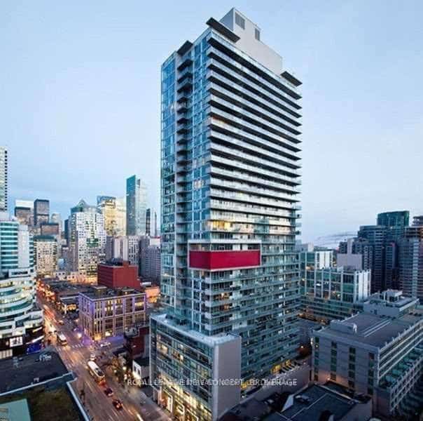 375 King Street W #LPH3403, Toronto, ON M5V 1K1
