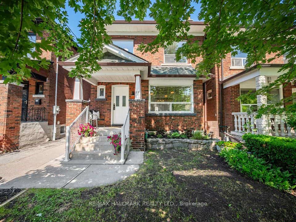 27 Lesmount Avenue, Toronto, ON M4J 3V5