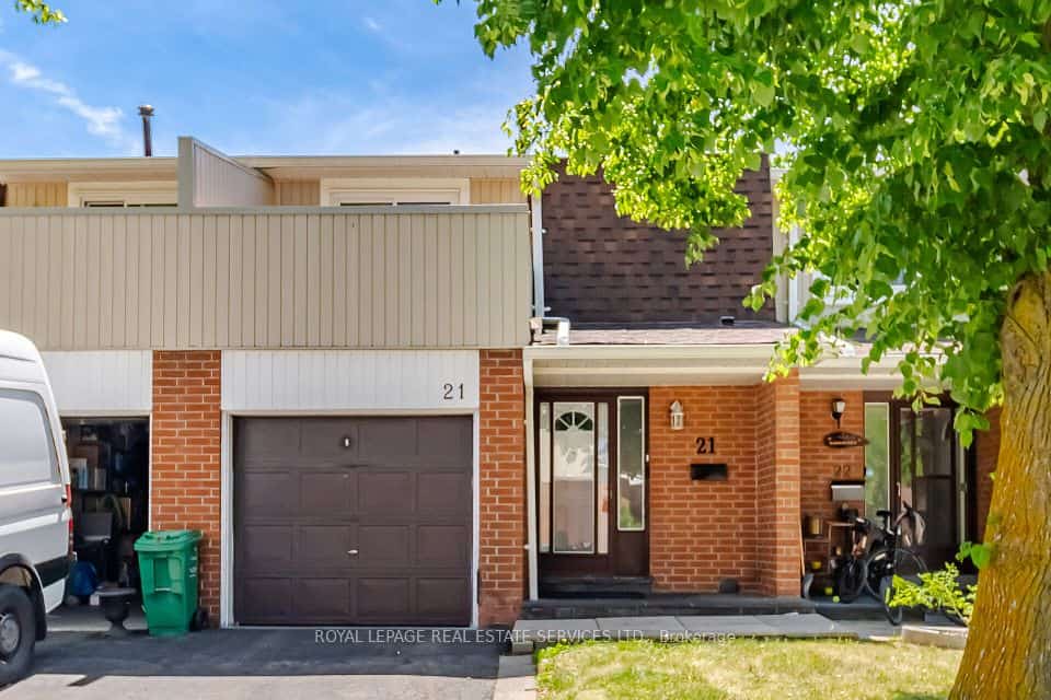 345 Meadows Boulevard #21, Mississauga, ON L4Z 1G5
