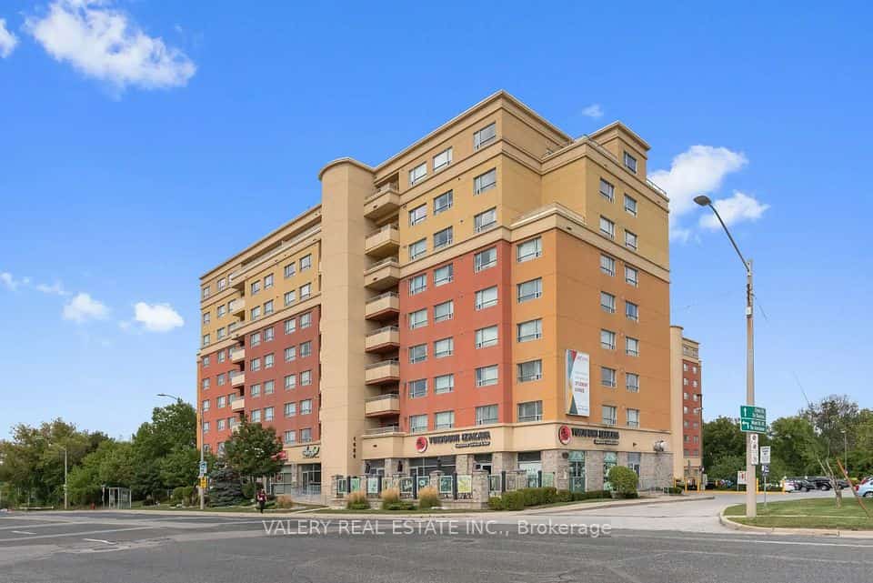 1686 Main Street W #905, Hamilton, ON L8S 0A2