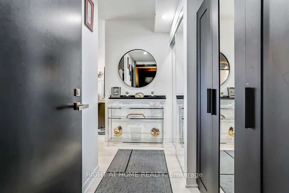 31 Tippett Road #402, Toronto, ON M3H 0C8
