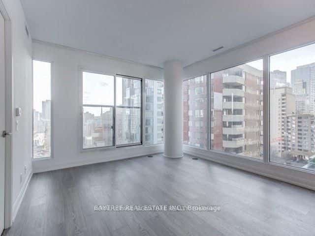 181 Dundas Street E #2105, Toronto, ON M5A 0N5