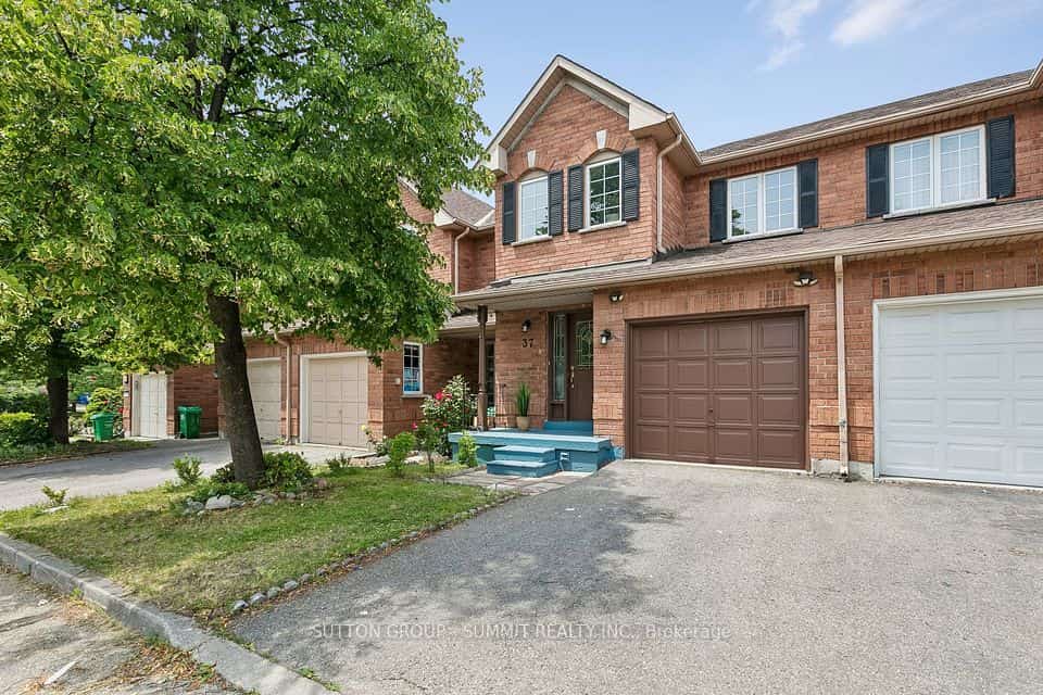 35 Malta Avenue N #37, Brampton, ON L6Y 5B4