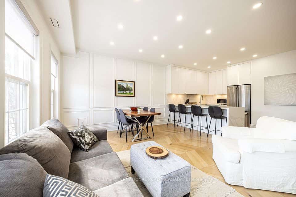 74 Coxwell Avenue, Toronto, ON M4L 3A7