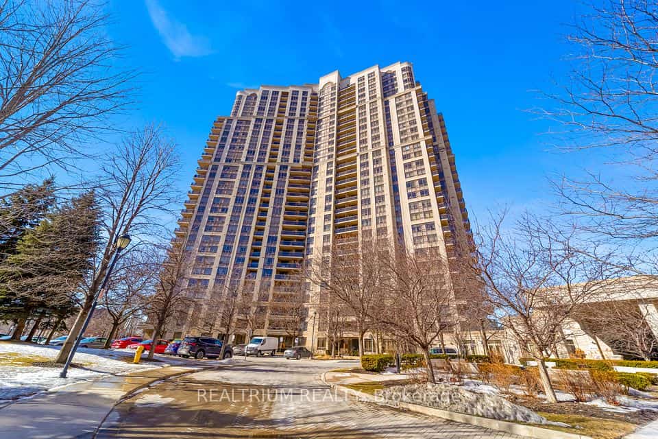710 Humberwood Boulevard #811, Toronto, ON M9W 7J5