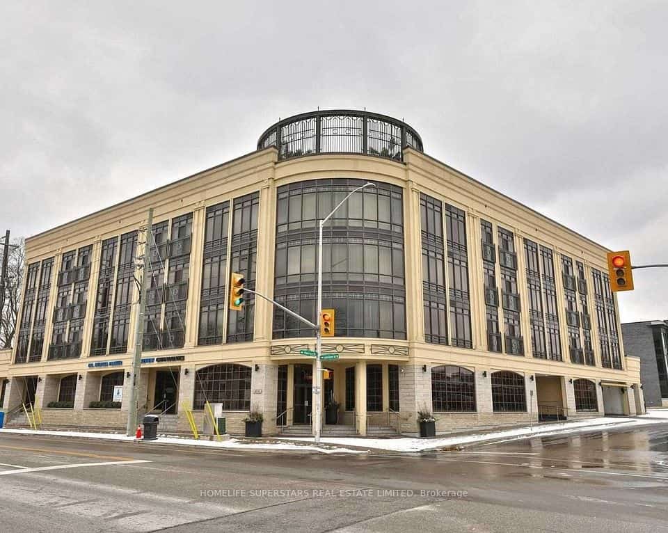 205 Lakeshore Road W #302, Oakville, ON L6K 0H8
