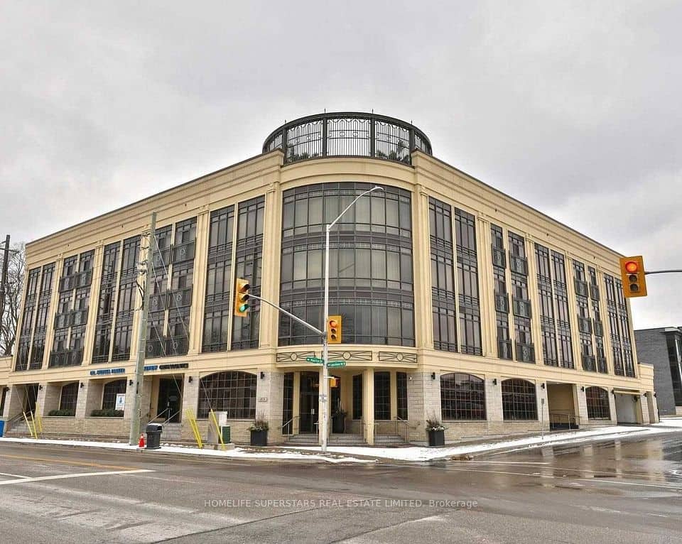205 Lakeshore Road W, Oakville