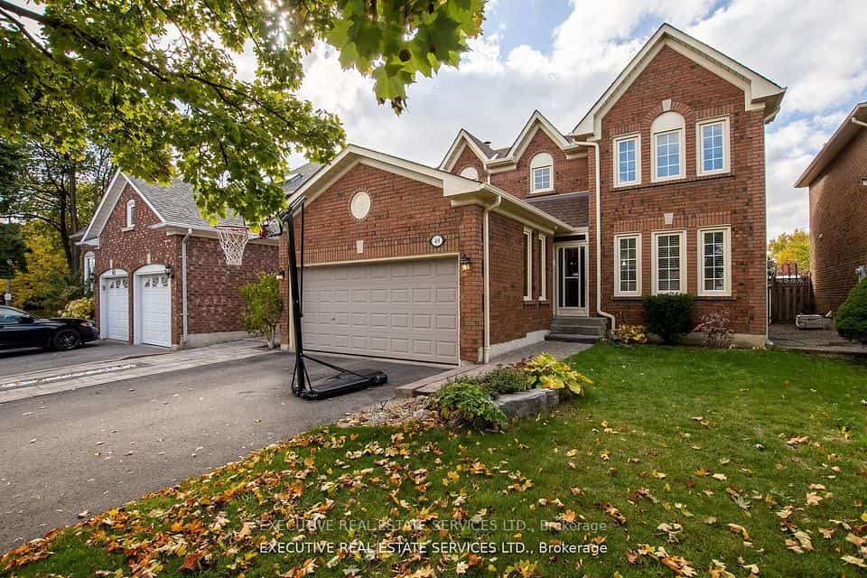 48 Eagleridge Drive, Brampton, ON L6R 1E9