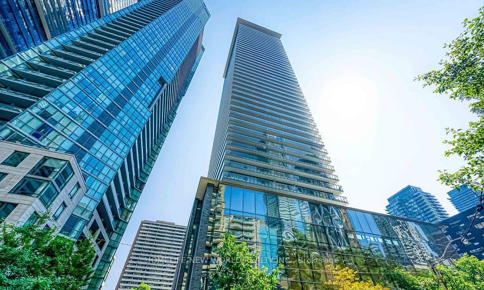33 Charles Street E, Toronto