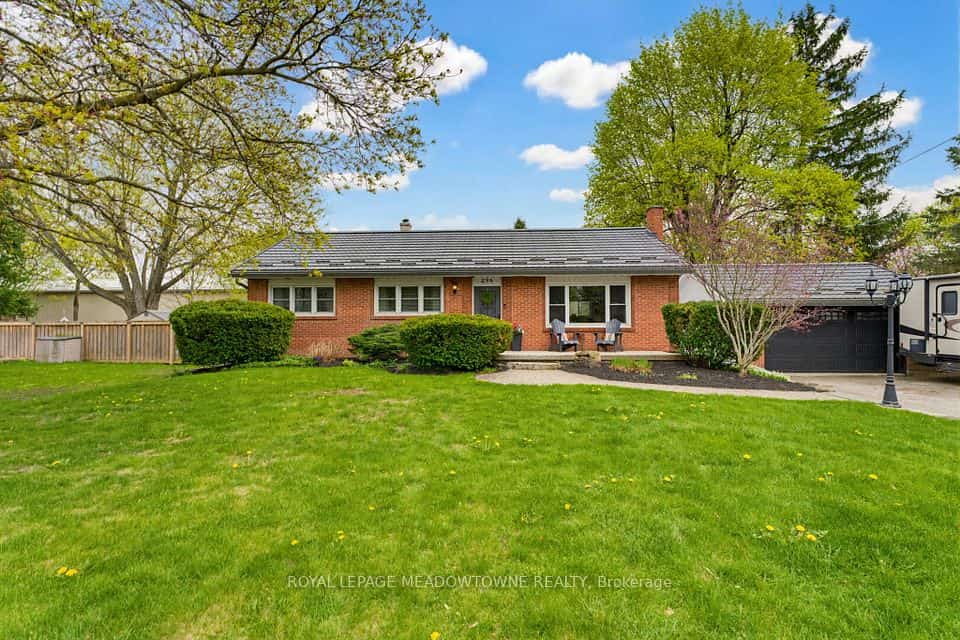296 Progreston Road, Hamilton, ON L0R 1H1