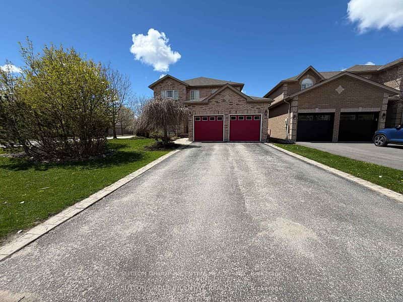 1 Buman Court, Barrie, ON L4N 0L3
