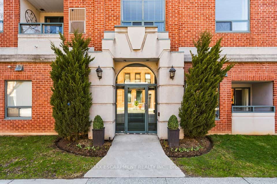 8 Main Street #203, Hamilton, ON L9H 1B8