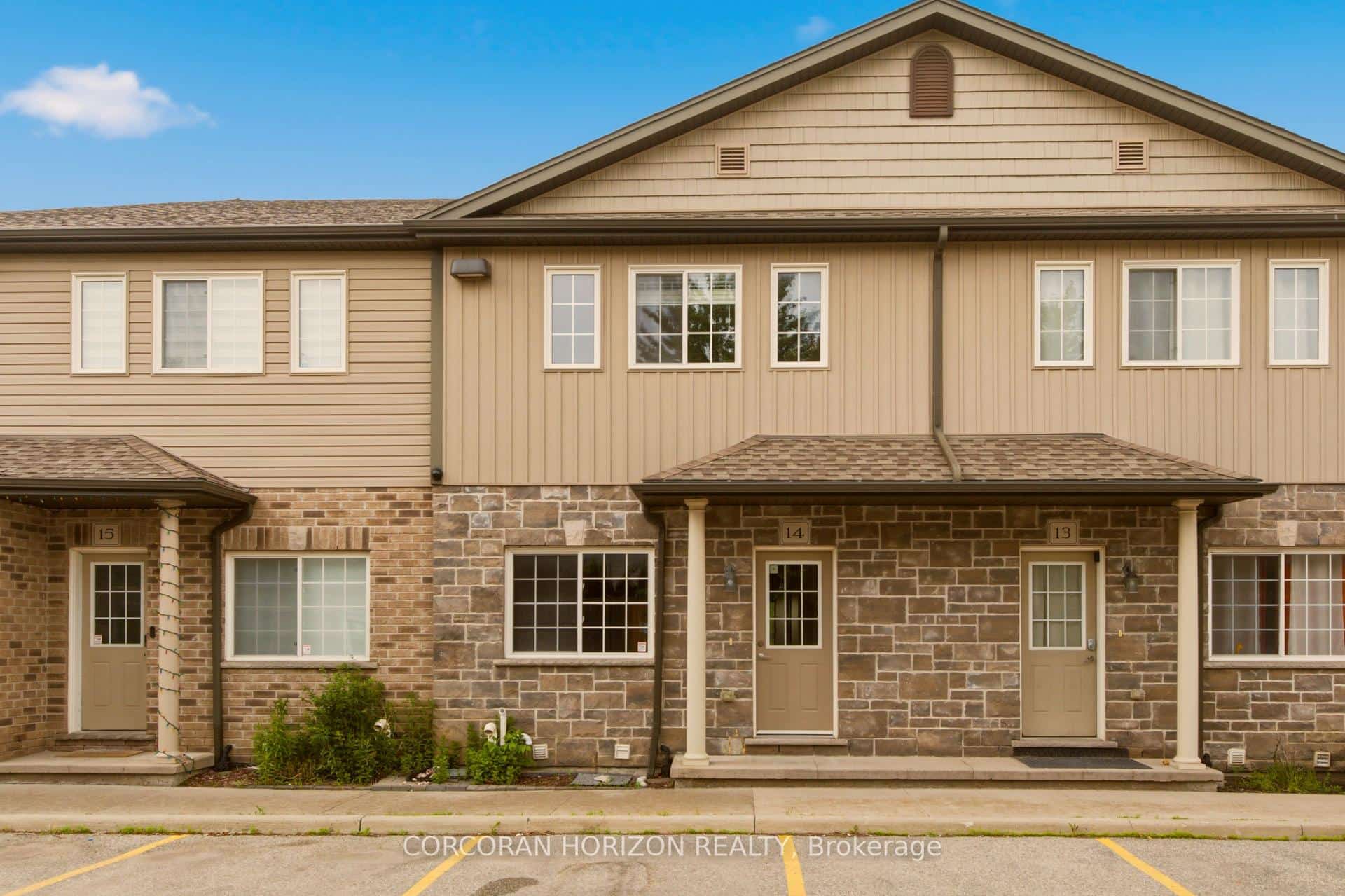 1180 Countrystone Drive #14, Kitchener, ON N2N 0B9