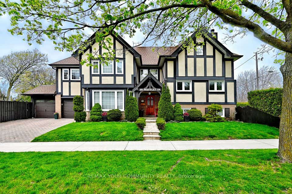 39 Prattley Drive, Toronto, ON M2J 2K1