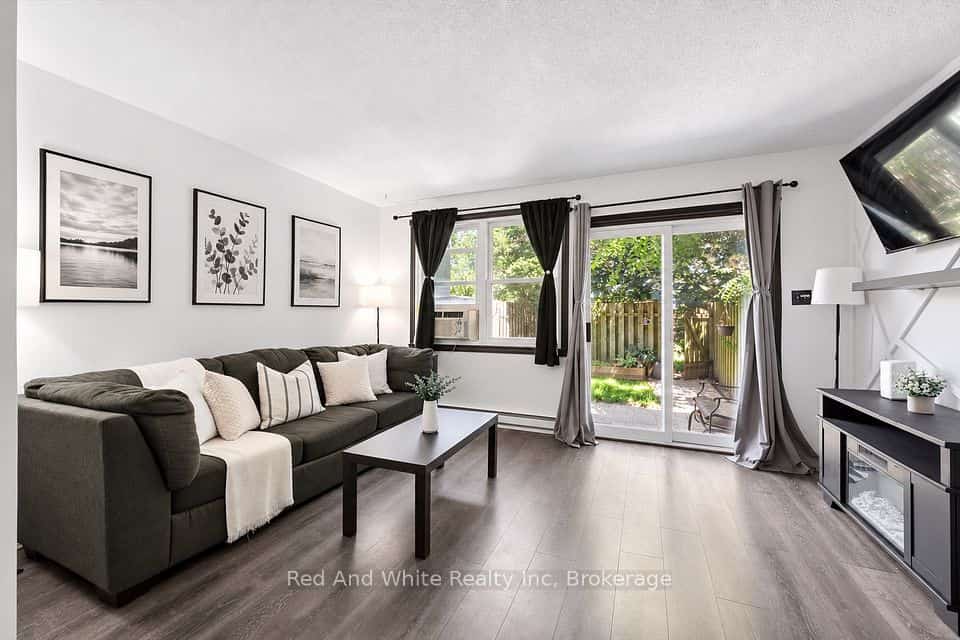 178 Grulke Street #11, Kitchener, ON N2A 1T1