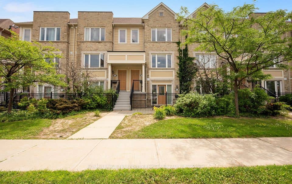 3098 Eglinton Avenue W, Mississauga