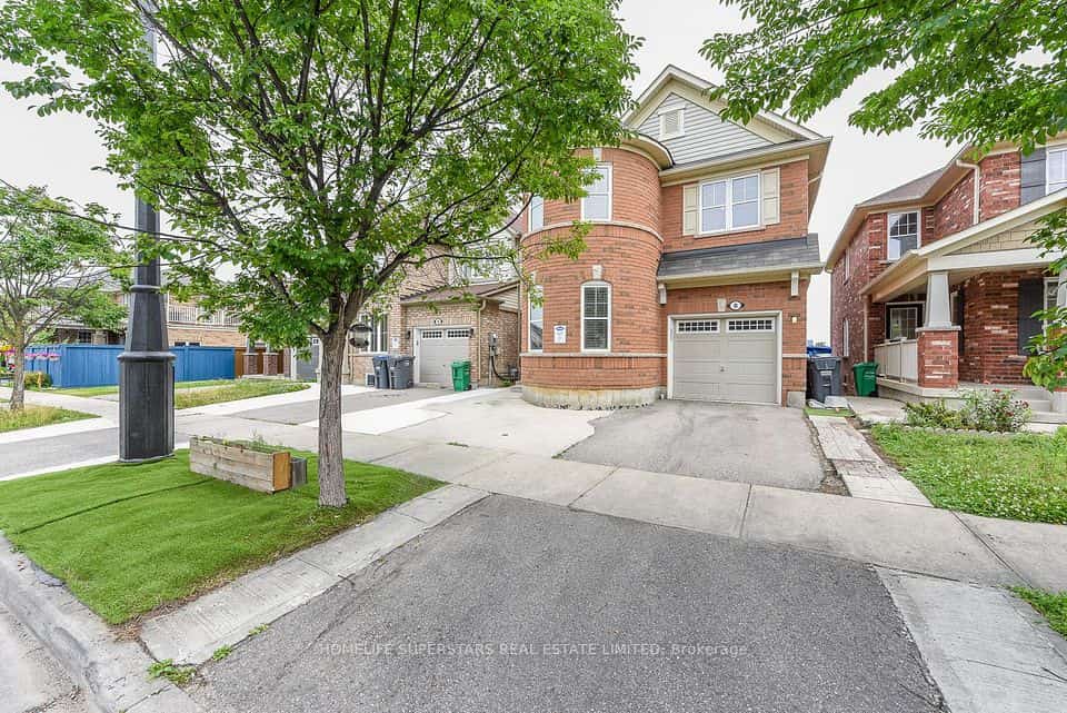 8 Miracle Trail N, Brampton, ON L7A 0Y3