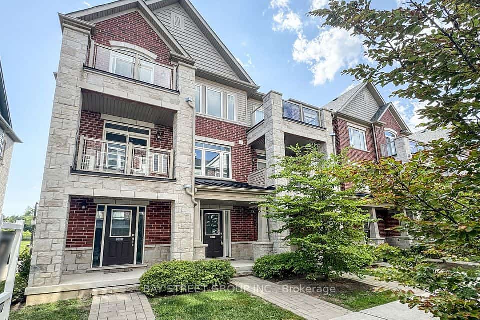 2623 Garrison Crossing, Pickering, ON L1X 0E5