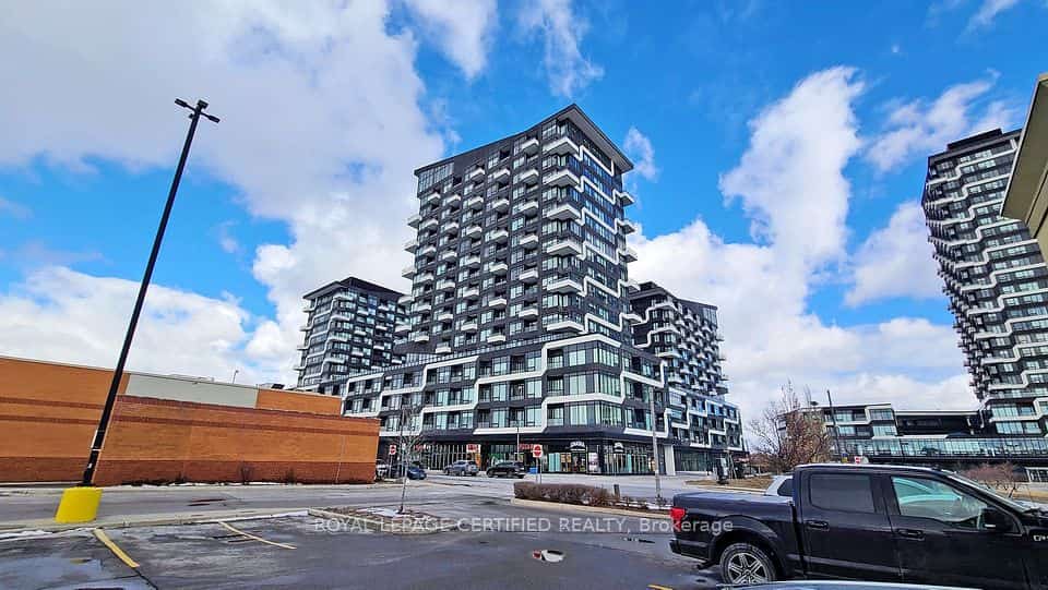 2485 Taunton Road #826, Oakville, ON L6H 3R8