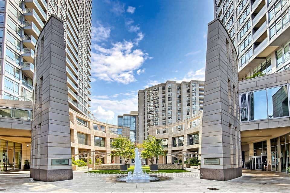 2191 Yonge Street #3111, Toronto, ON M4S 3H8