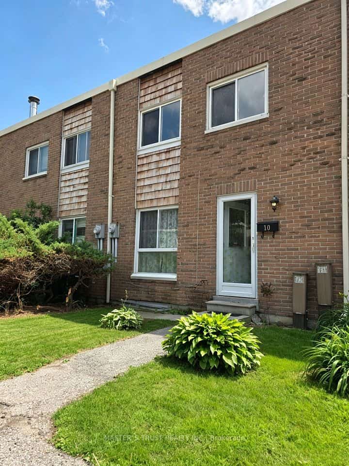 10 Elsa Vine Way, Toronto, ON M2J 4H9