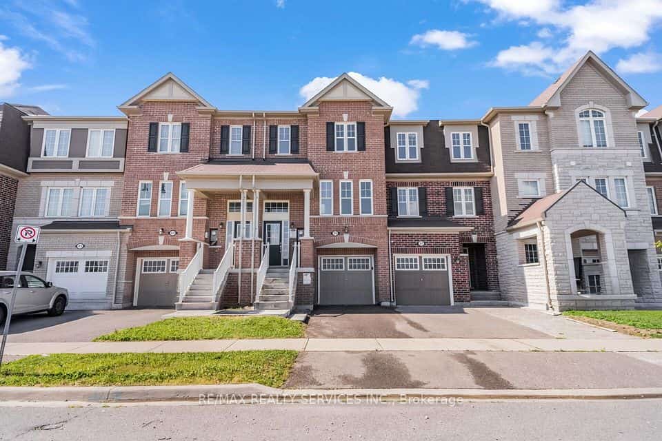 39 Baycliffe Crescent, Brampton, ON L7A 0S5