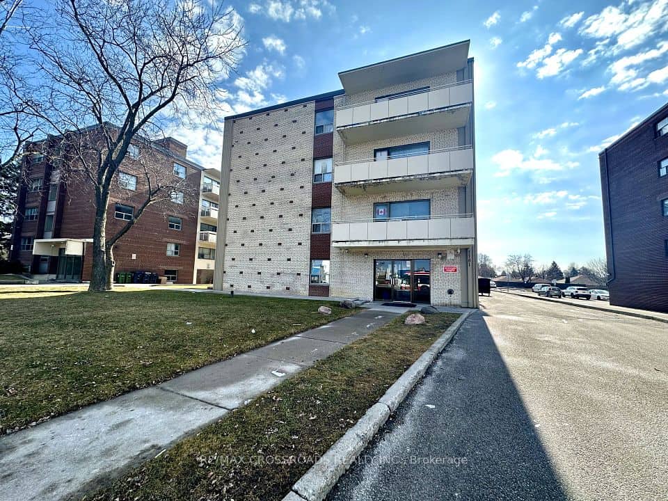 1181 Ellesmere Road, Toronto