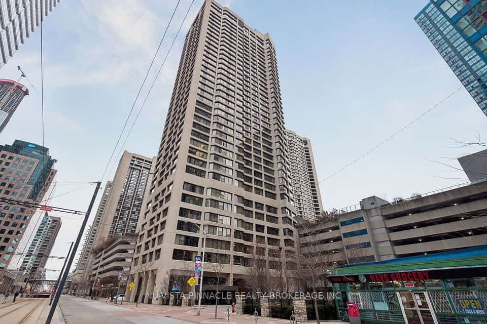 55 Harbour Square #1418, Toronto, ON M5J 2L1