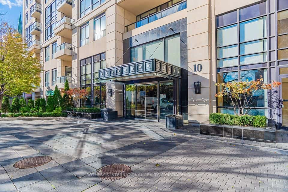 10 Delisle Avenue #327, Toronto, ON M4V 3C6