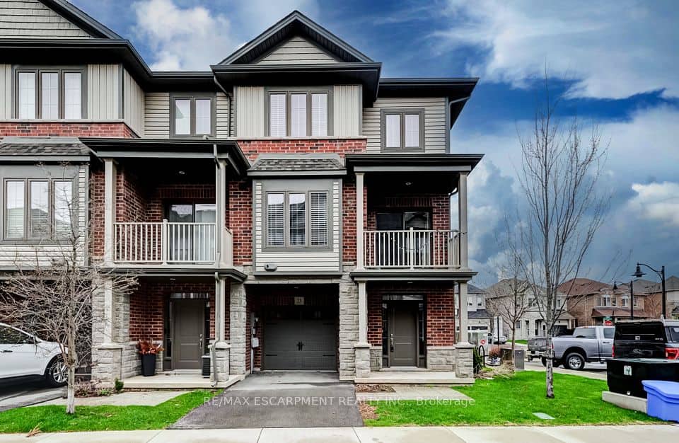 23 Ridgeside Lane W, Hamilton