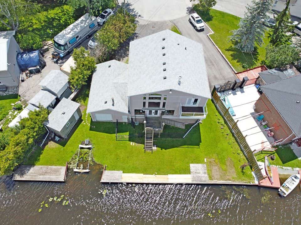 27 Robert Street, Georgina, ON L4P 1K7