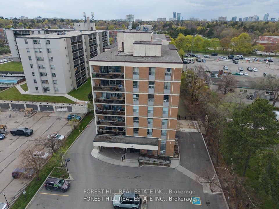 180 Dudley Avenue, Markham