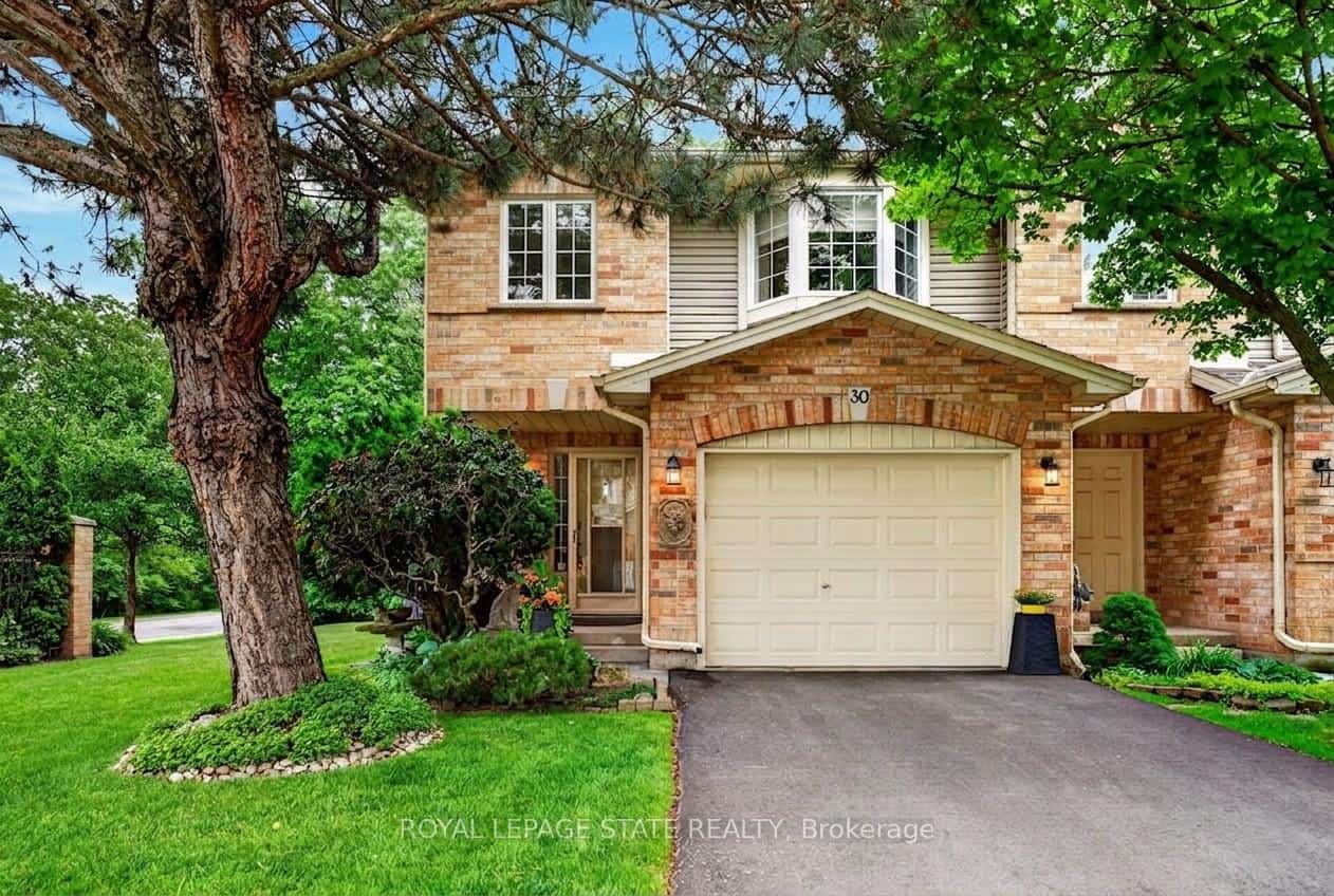 44 Frances Avenue #30, Hamilton, ON L8E 5V6