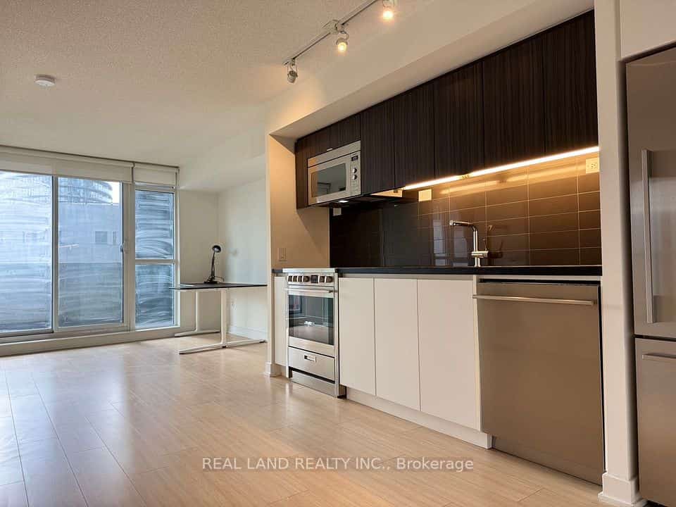 85 Queens Wharf Road #301, Toronto, ON M5V 0J9