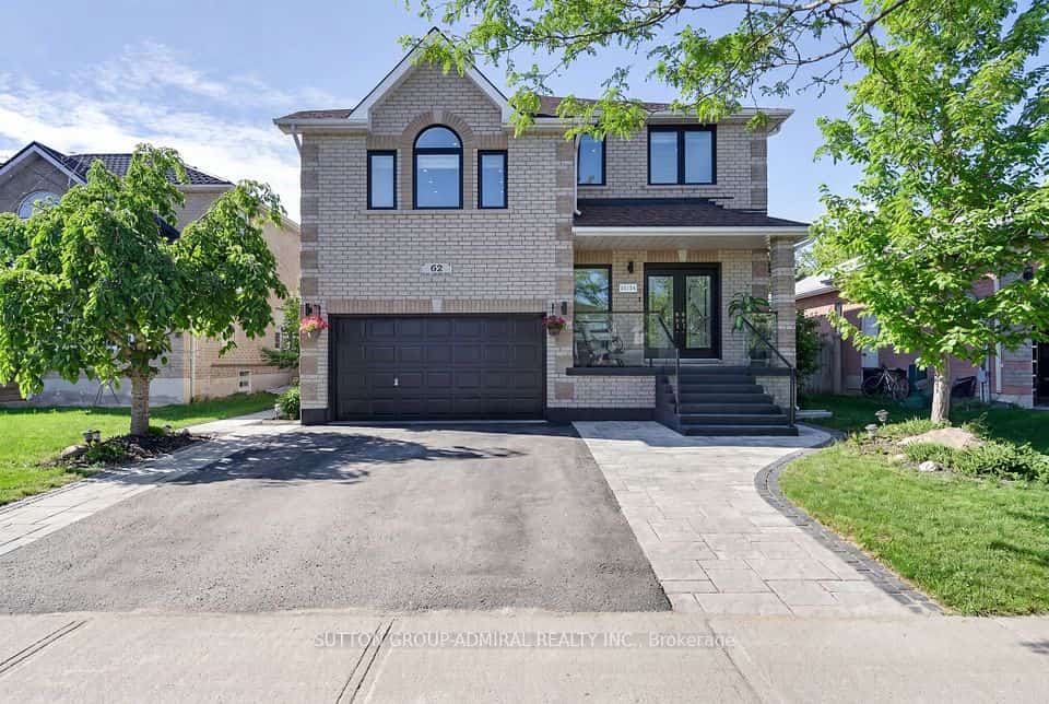 62 Prince George Crescent, Barrie, ON L4N 0K9