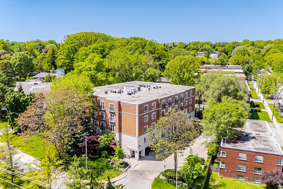 30 Anglesey Boulevard, Toronto