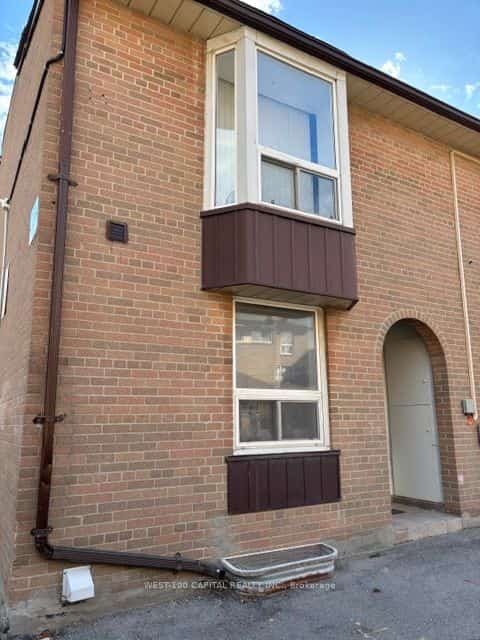 246 John Garland Boulevard #73, Toronto, ON M9V 1N8