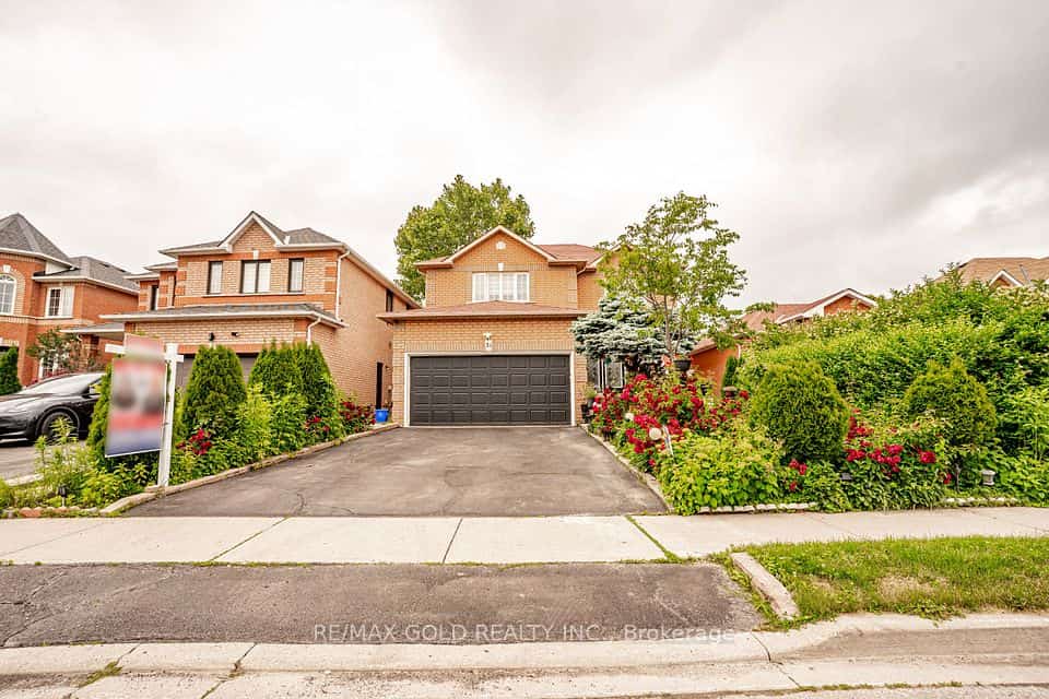 31 Colleyville Street, Brampton, ON L7A 1G8